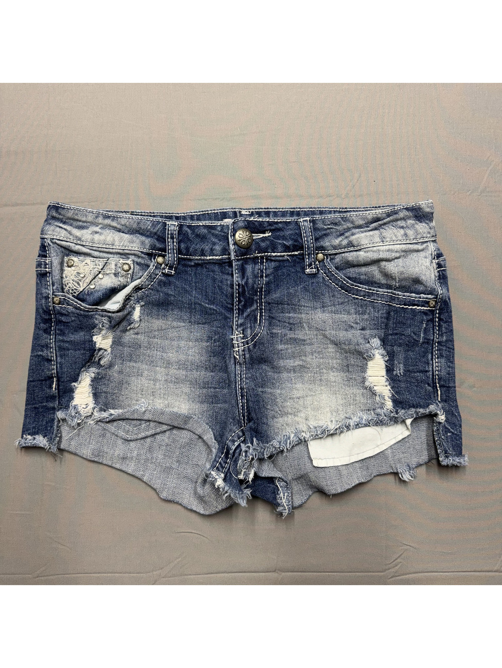 Soundgirl Womens Distressed Lace Pocket Denim Jean Shorts Cutoff Size 11